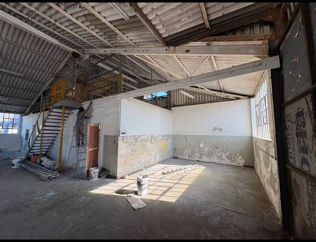 375M² WAREHOUSE TO LET IN ONVERWACHT
